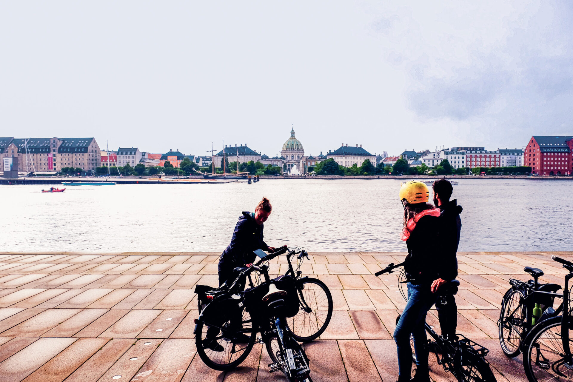 Mit dem Rad in Kopenhagen am Wasser