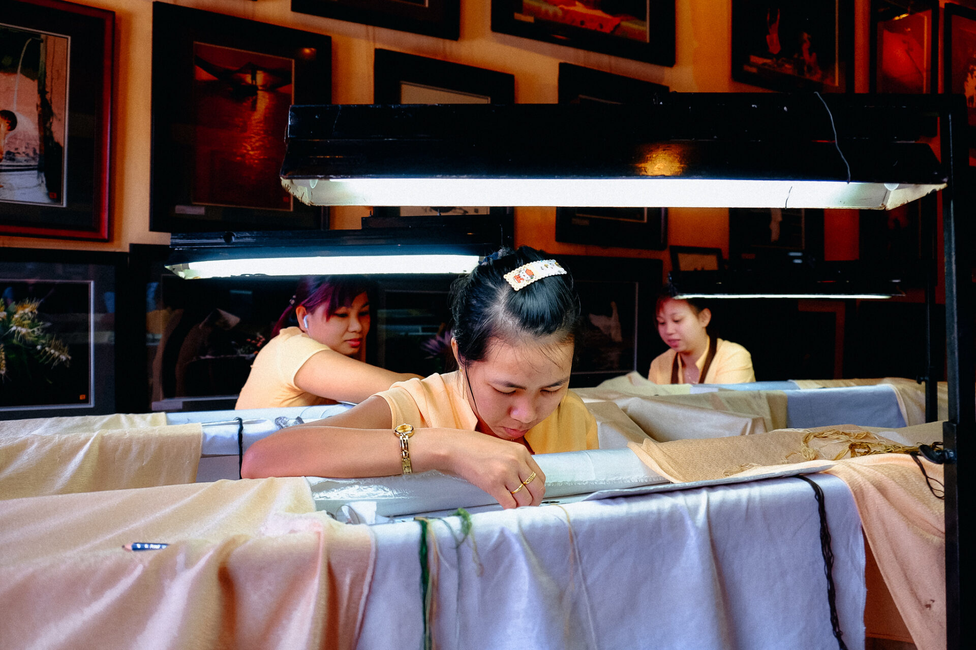 Seidenstickerinnen in Hoi An, Vietnam