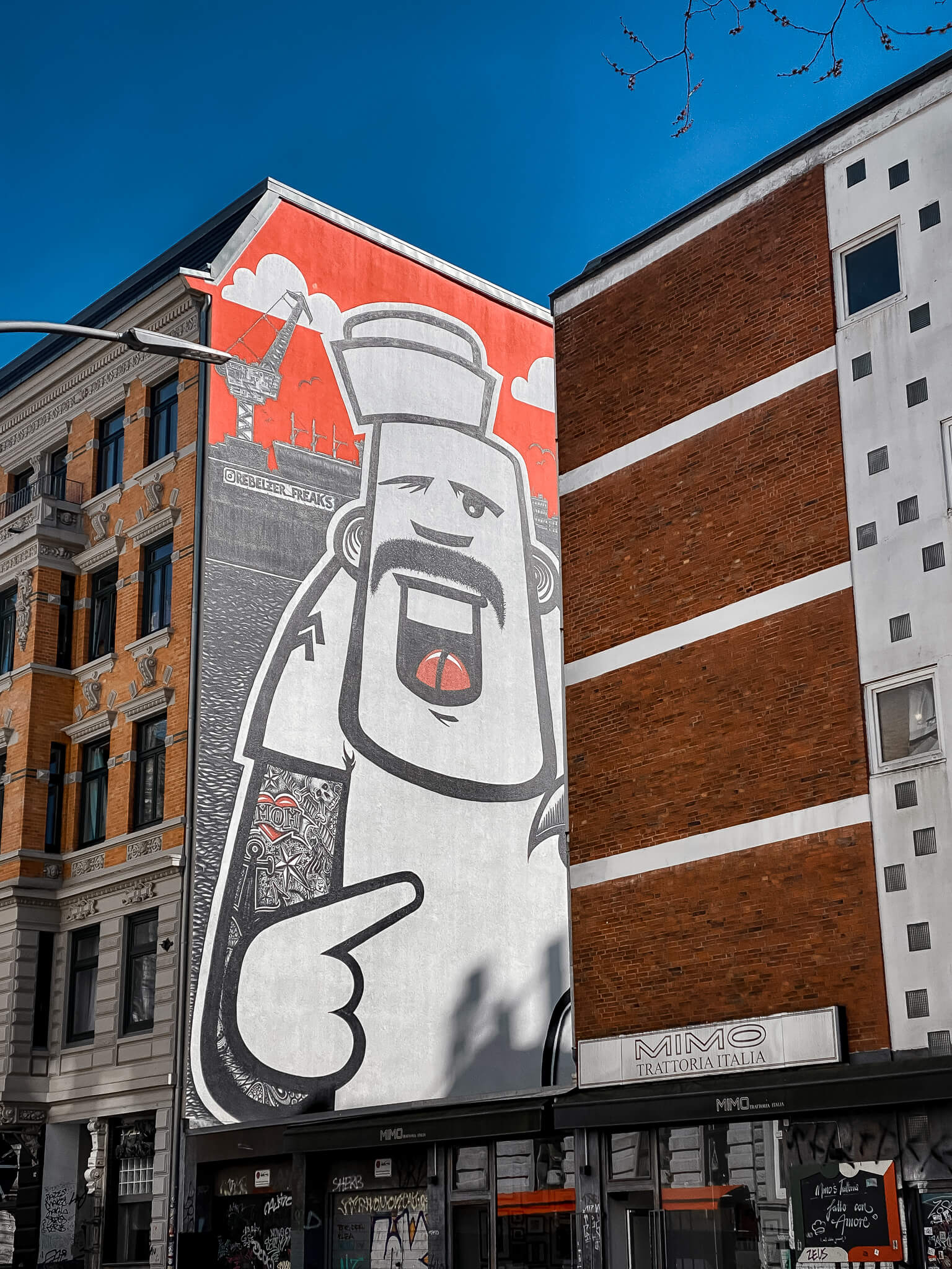 Streetart Mural von Rebelzer in der Seilerstraße