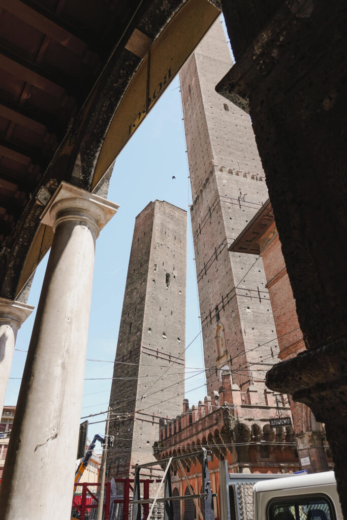 Due Torri von Bologna